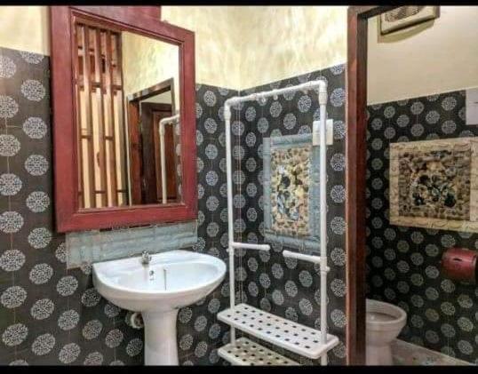 Sakura Wood House Hotel Луанг Прабанг Екстериор снимка