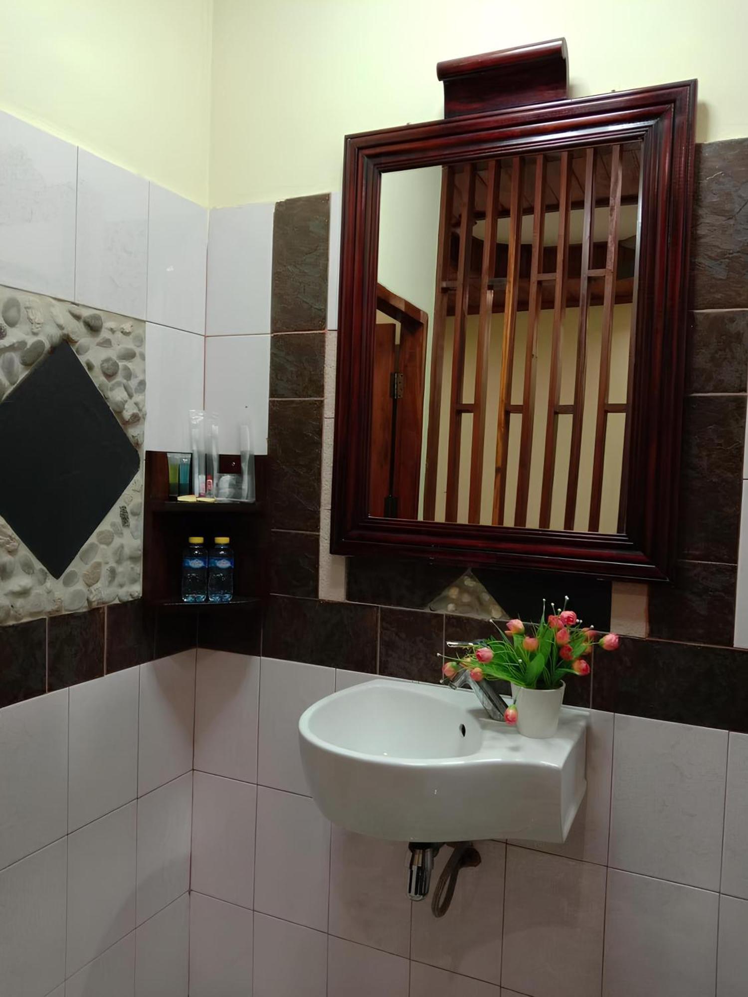 Sakura Wood House Hotel Луанг Прабанг Екстериор снимка
