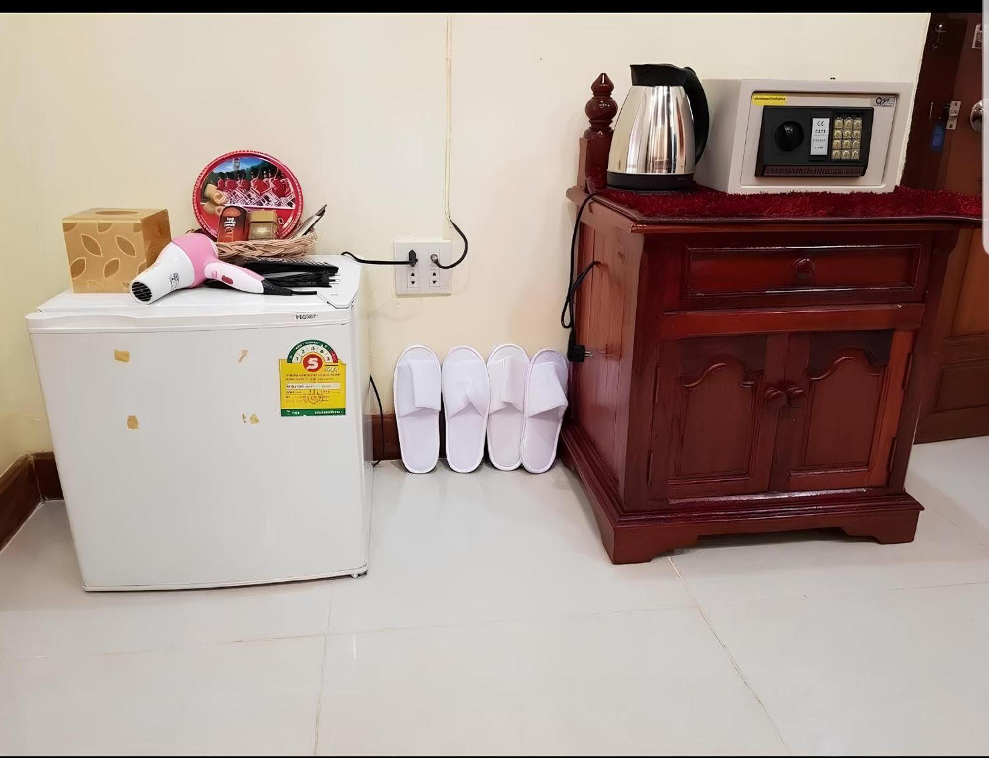 Sakura Wood House Hotel Луанг Прабанг Екстериор снимка